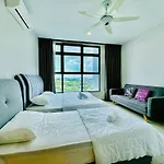 Atlantis Residences Melaka Seaview I Poolview Free Wi-Fi Parking