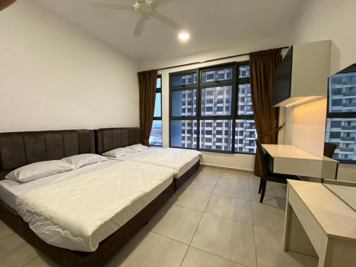 Atlantis Residences Seaview I Poolview Free Wi-fi Parking Pangsapuri Malacca