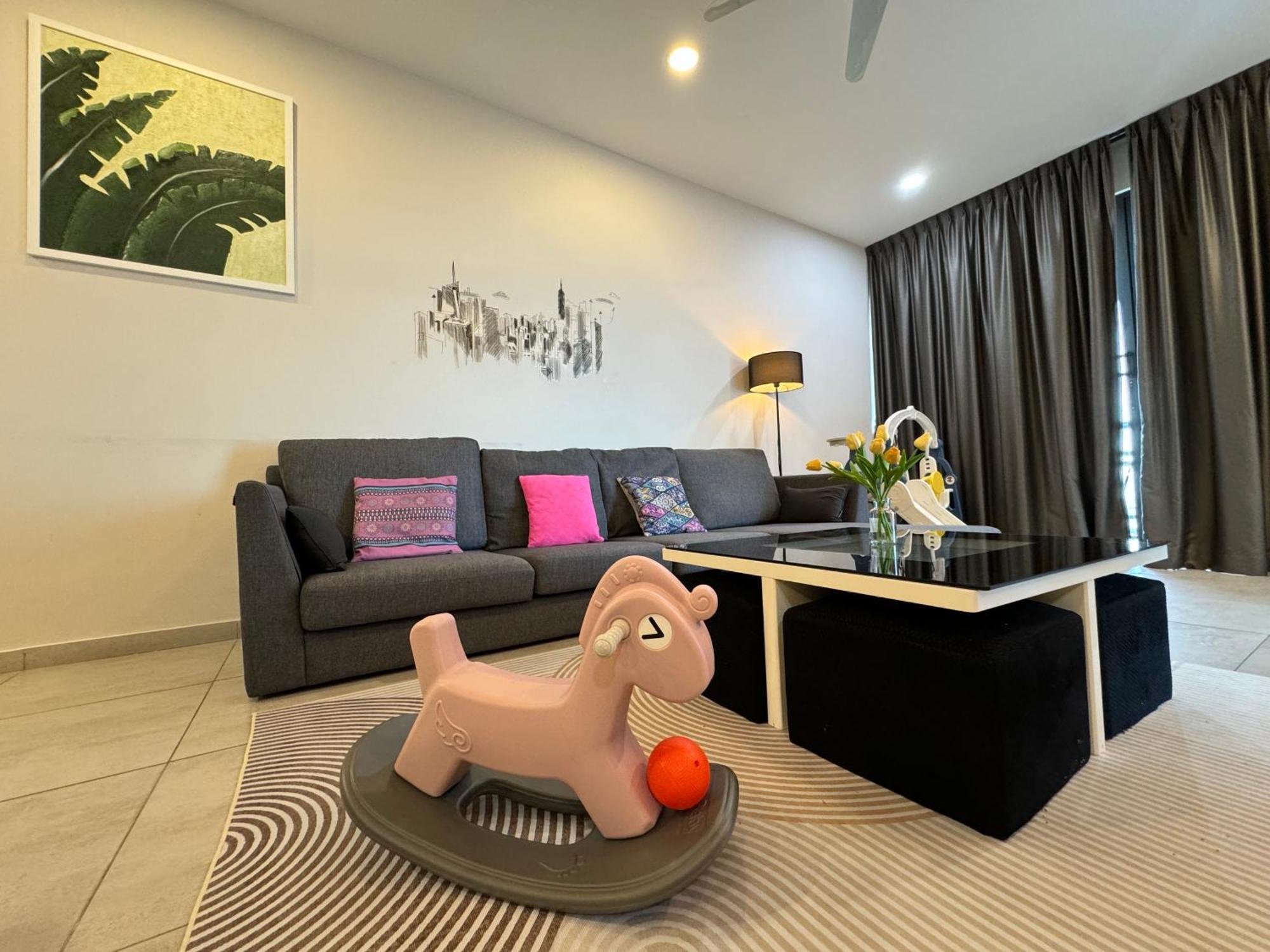Atlantis Residences Seaview I Poolview Free Wi-fi Parking Pangsapuri
